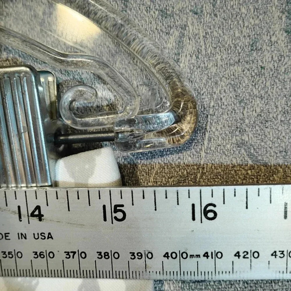 Denver  Hayes "Janet" Stretch Capri Pants Cream and Gray NWOT in Size 8 - Picture 10 of 12